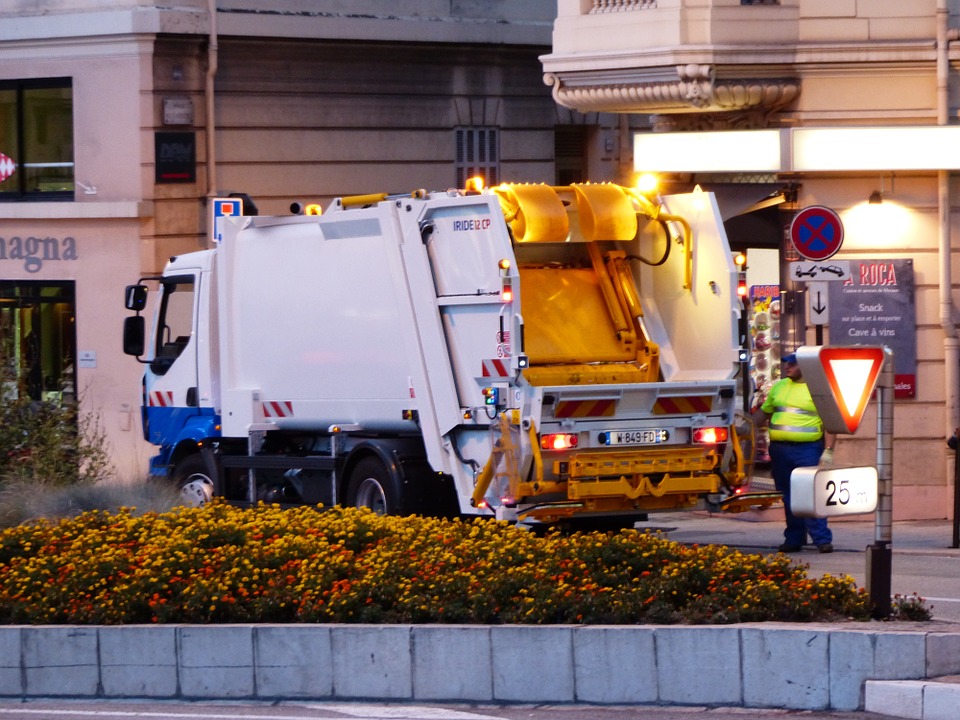 gestione rifiuti roma ama